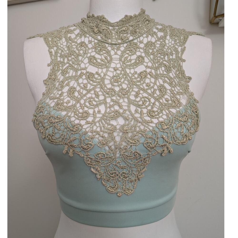 TRAC USA crochet crop top